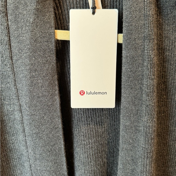 Lululemon wool blend sweater wrap size 0 - Picture 4 of 6